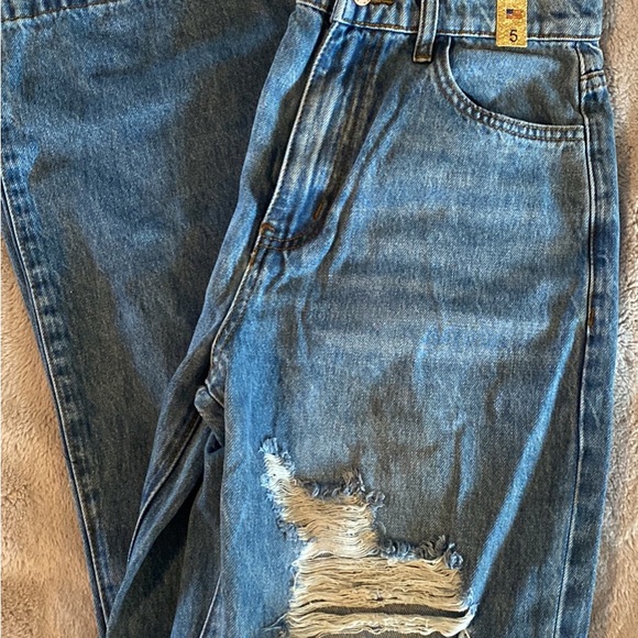 Wide Leg Jeans - Picture 2 of 3